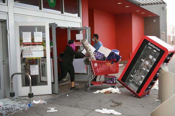 Nordstrom Stores In Seattle And Los Angeles Looted Amid George