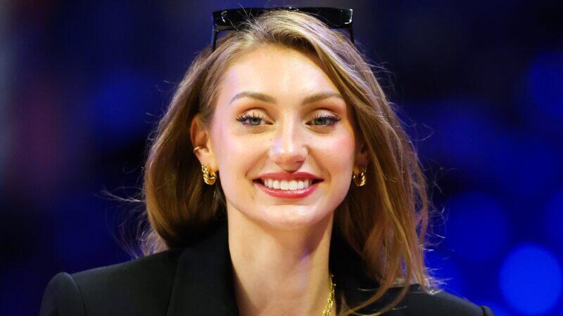 Cameron Brinks Revealing Bikini Pic Is Blowing Up The Internet After