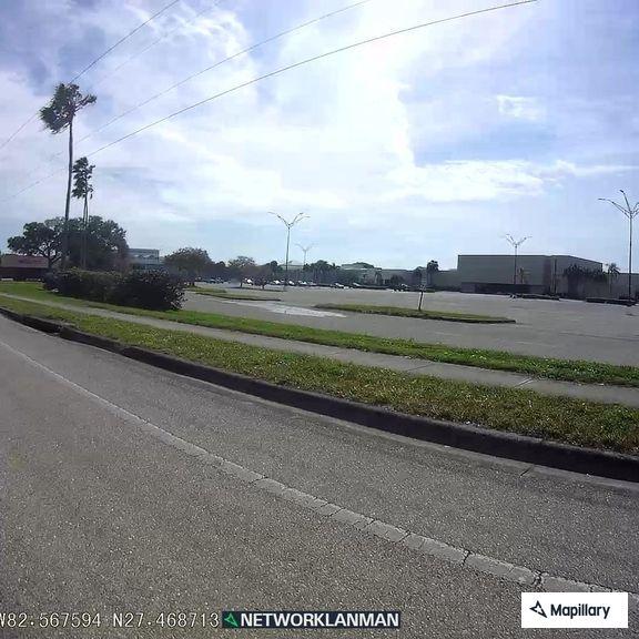Person fallen near Boulevard West needs ALS in Bradenton
