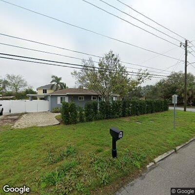 Person experiencing chest pains near San Remo Ave S