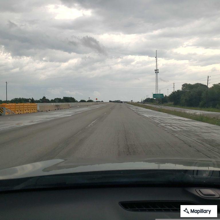 Minor traffic incident on North US 59