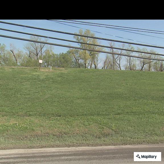 Man having difficulty breathing near River Road