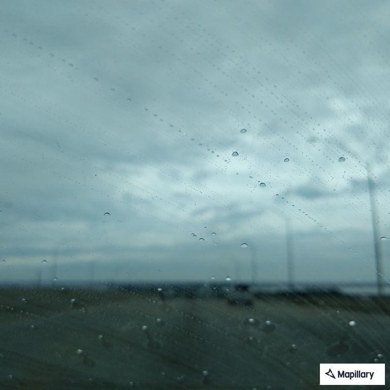 Debris reported on westbound Pascagoula bridge