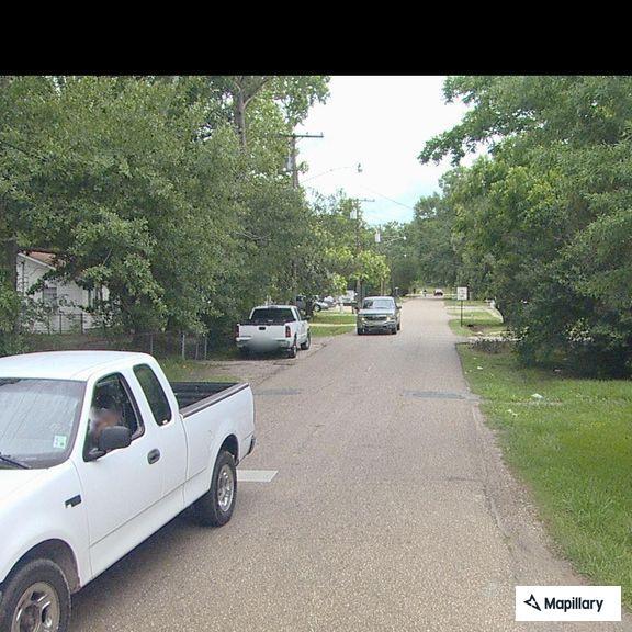 Active gas leak at Rosewood Drive and Richardson