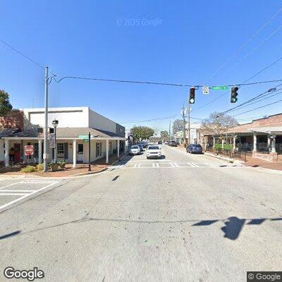 Vehicle driving wrong way on Carroll Avenue