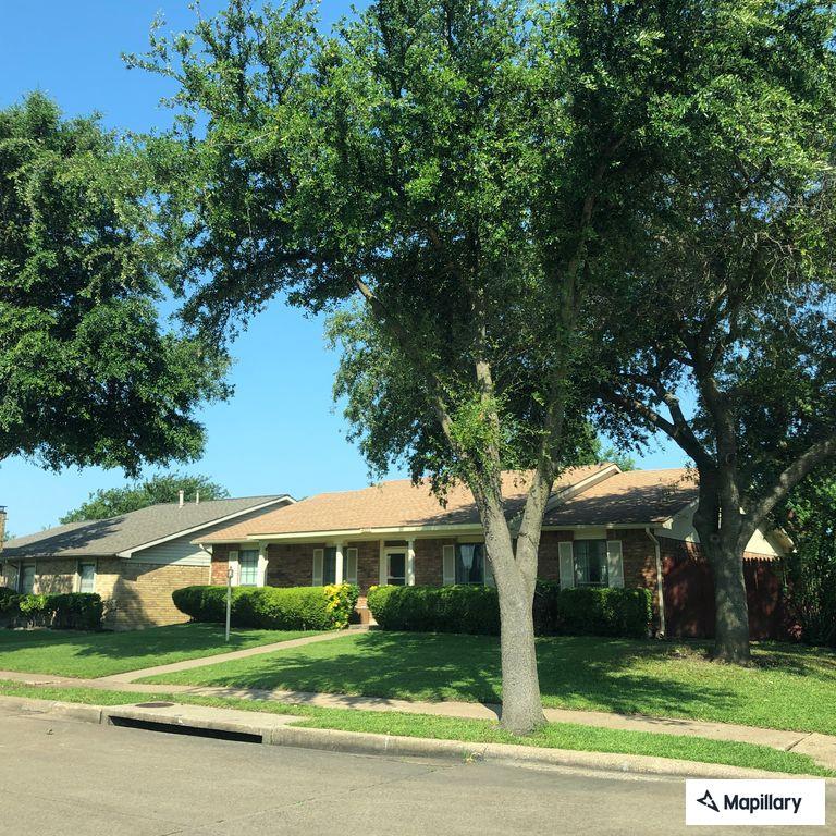 Suspicious people reported on Louisiana and Blackwillow