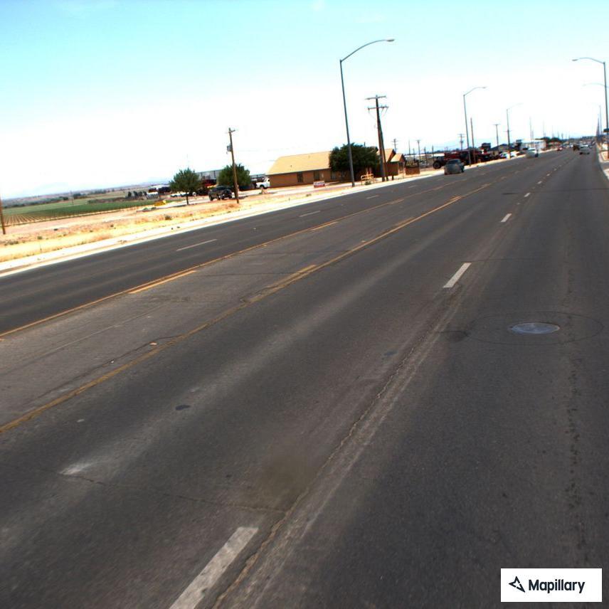 Officers search for silver SUV on Highway 70