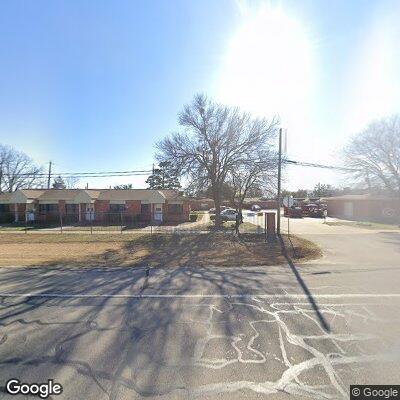 Fire crews investigate possible gas leak on West Dallas