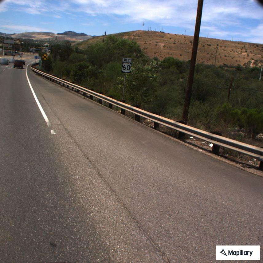 Debris blocking lane on westbound US 60 at SR 188