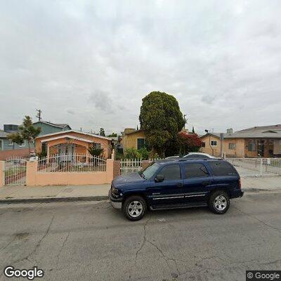 Man yelling and threatening people on Carrillo Avenue