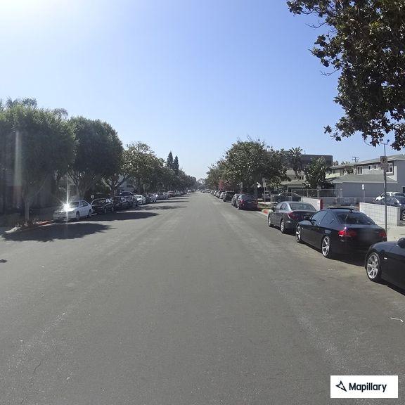Person with psychiatric problem on Santa Monica Blvd