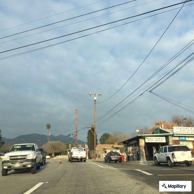 Small brush fire contained near Mill Creek Road