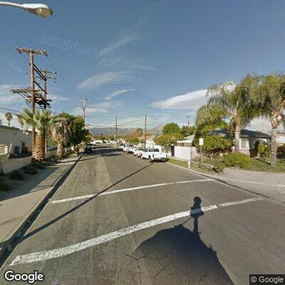 Person with abdominal pain near Bonnie Brae Street