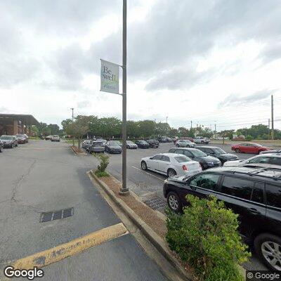 Woman injures left middle finger in car door