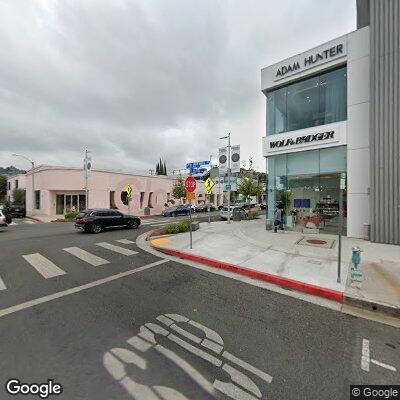 Man, 25, possibly overdosing at Melrose Avenue
