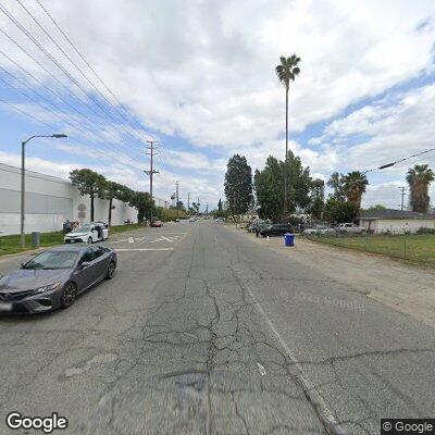 Silver minivan swerving and stopping in lanes