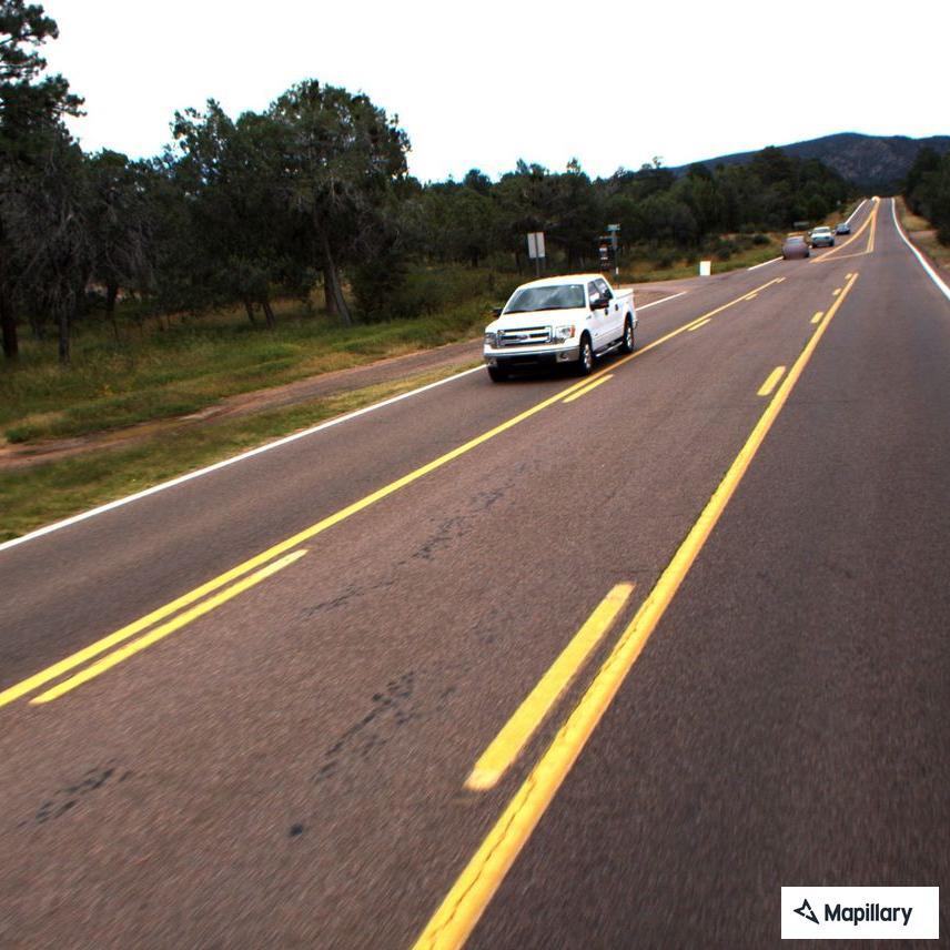 Small roadside fire extinguished on AZ-260