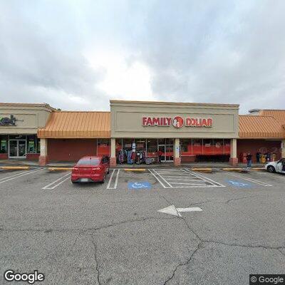 Man threatening people at Family Dollar store