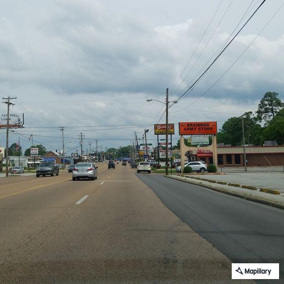 Officer responding to crash at Cookout
