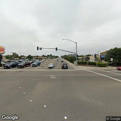 Stopped vehicle blocking left turn lane