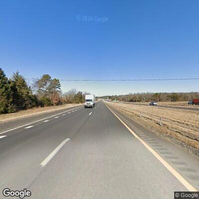 Report of vehicle following truck on interstate