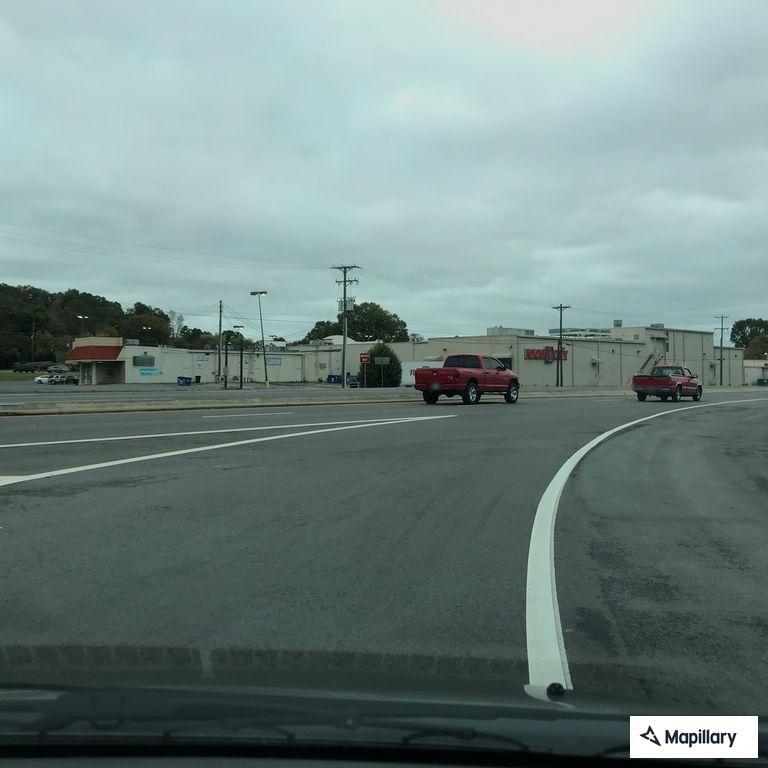 Minor crash at highways 27 and 60, no injuries