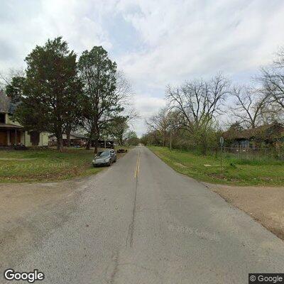Older disoriented man walking on Mayfield St in Vian