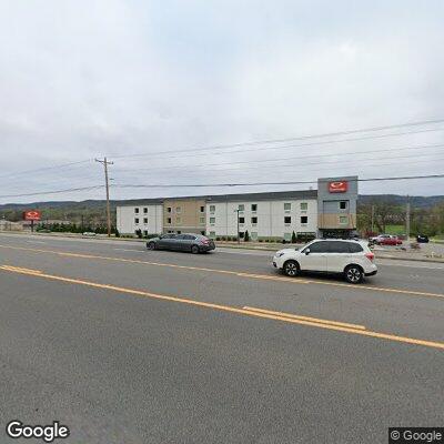 Female with racing heart at Econo Lodge requests help