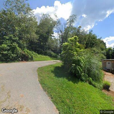 Person suffering abdominal pain near Paradise Ridge Road, Candler