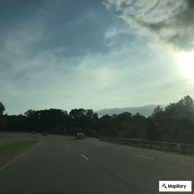 Flashing traffic lights at Hammond Road ramp