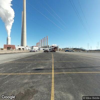 Crane with loose hook causes traffic backup near plant