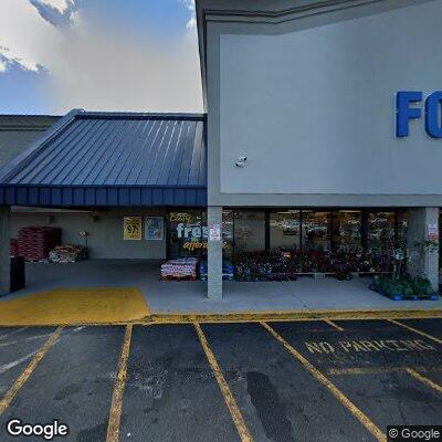 Crash with injuries at Food Lion on West Market