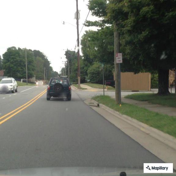 Graffiti reported at Oakhurst and Cherry intersection