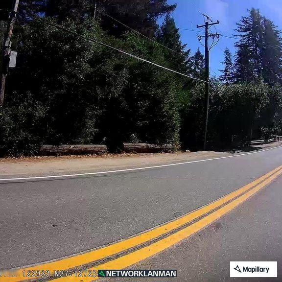 Boxes blocking lanes on Highway 9 at West Park Ave