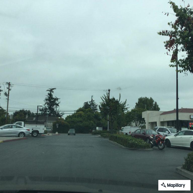 Person reports leg pain at Safeway in Campbell