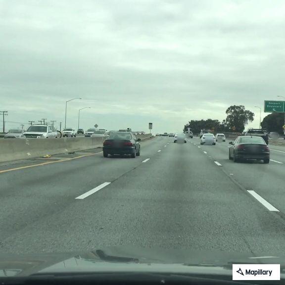 Three-vehicle crash on northbound US-101