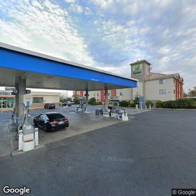 Verbal dispute between father and son at gas station