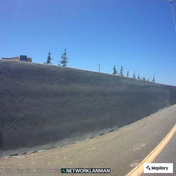 Traffic collision on southbound 880 at Davis