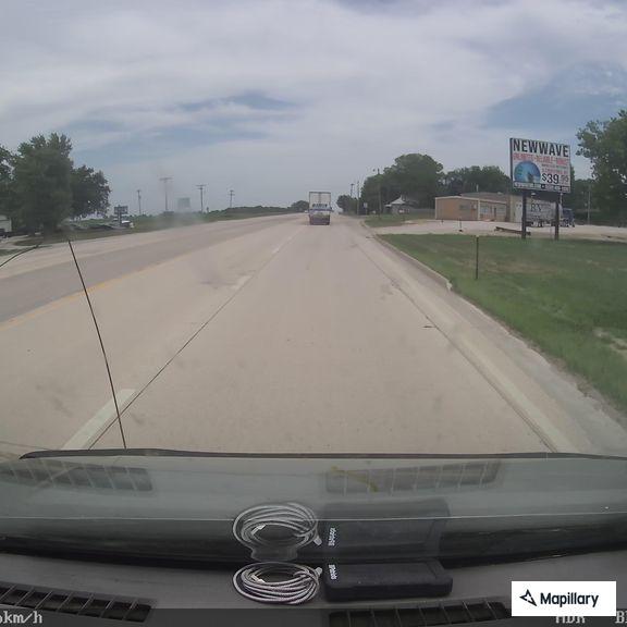 Reckless white van reported on US-169
