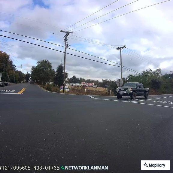Officer en route to suspicious pedestrian report