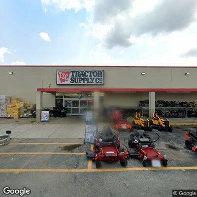 Alarm and flashing lights at Tractor Supply store