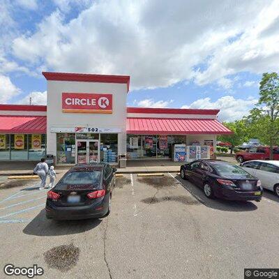 Customer at Circle K threatens self-harm