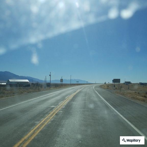 Truck tailgating and passing unsafely on Highway 285