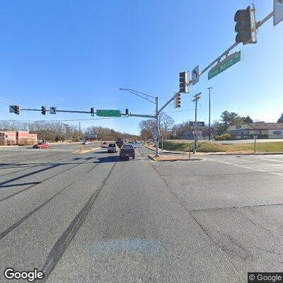 Broken-down vehicle blocking lane on Three Notch Road