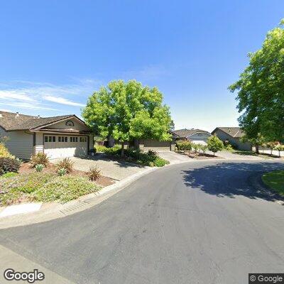 Person falls and has leg pain in Yountville