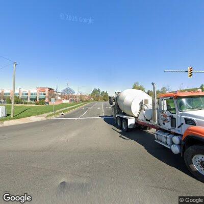 Disabled box truck blocking Richmond Highway