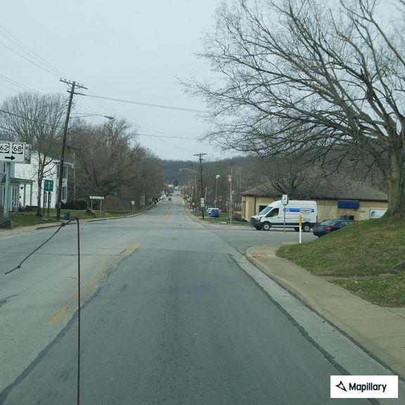 Unanswered 911 call near US 52 and State Route 62