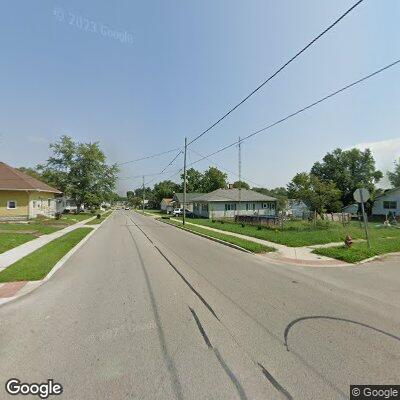 Person reported in yard on 9th Street