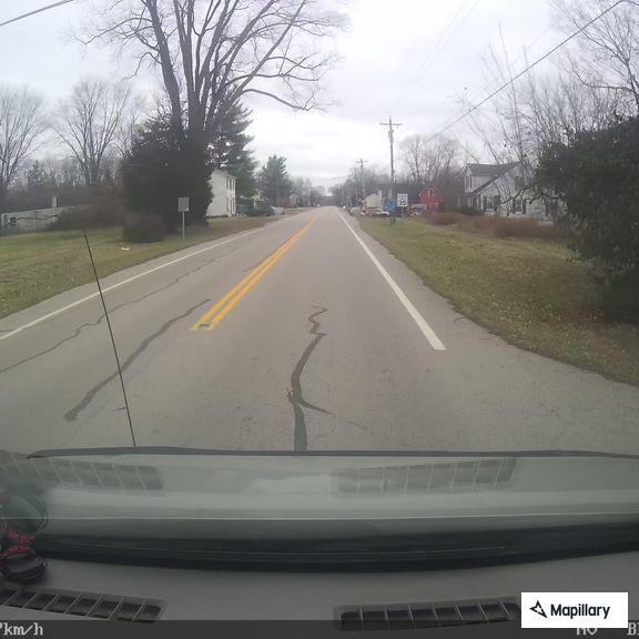 Officers search for vehicle after erratic driving report