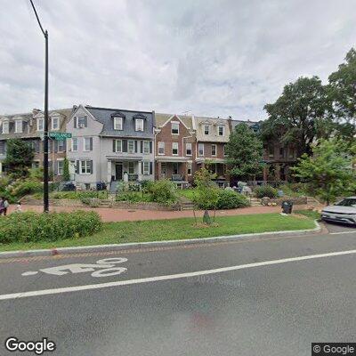 Minor gas leak in manhole on Maryland Avenue NE